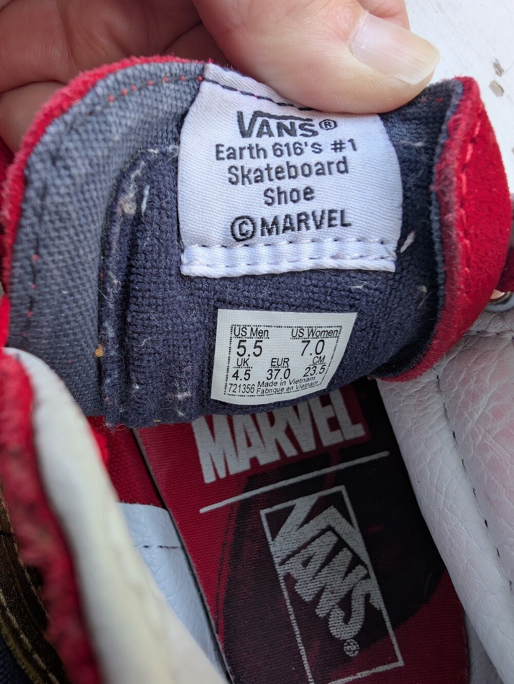 Vans Marvel Red Suede, Blue, Gold High-Top Sneakers. Women's 7/Men's 5.5. - Picture 4 of 7